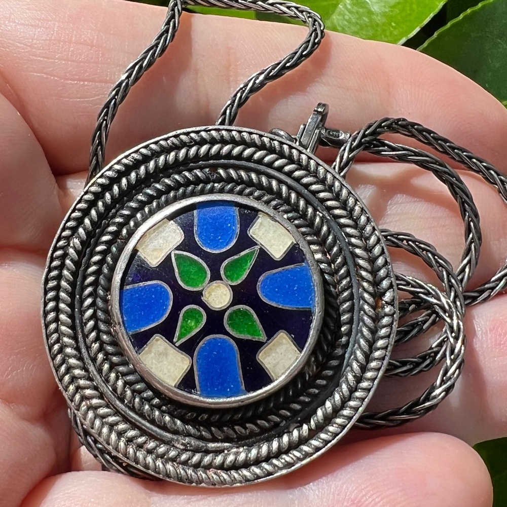 VINTAGE 925 STERLING ARTISAN PENDANT CHAI NECKLACE GEMSTONES INLAID PIN BROOCH - Picture 9 of 16